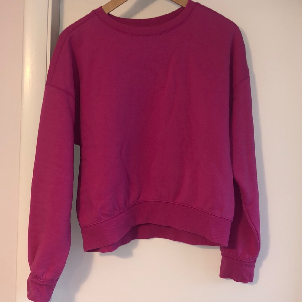 Cozy bright pink sweatshirt